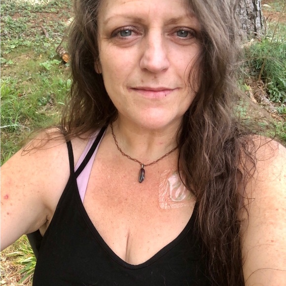 Thank you for stopping by My Closet 🫶 - Picture 9 of 16